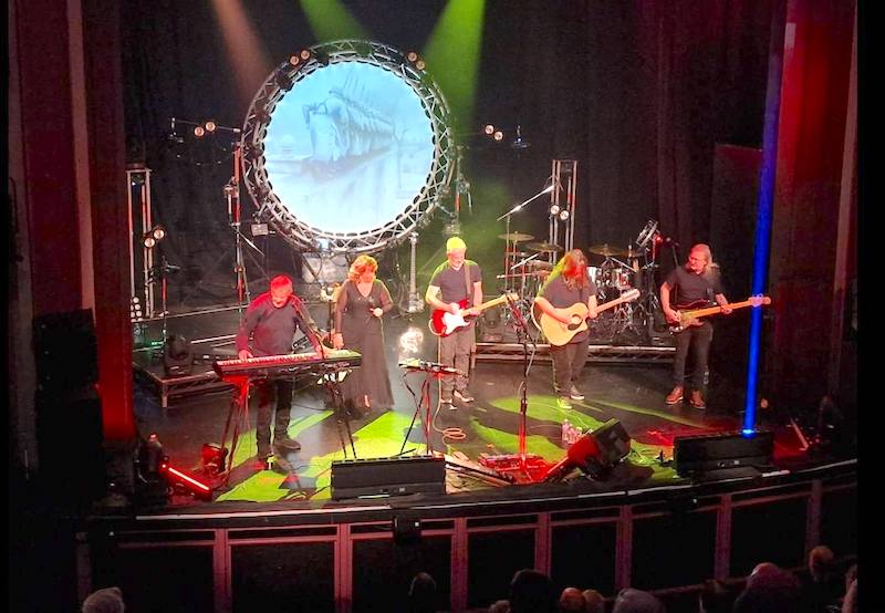 photo of This is Floyd performing Wish you were Here